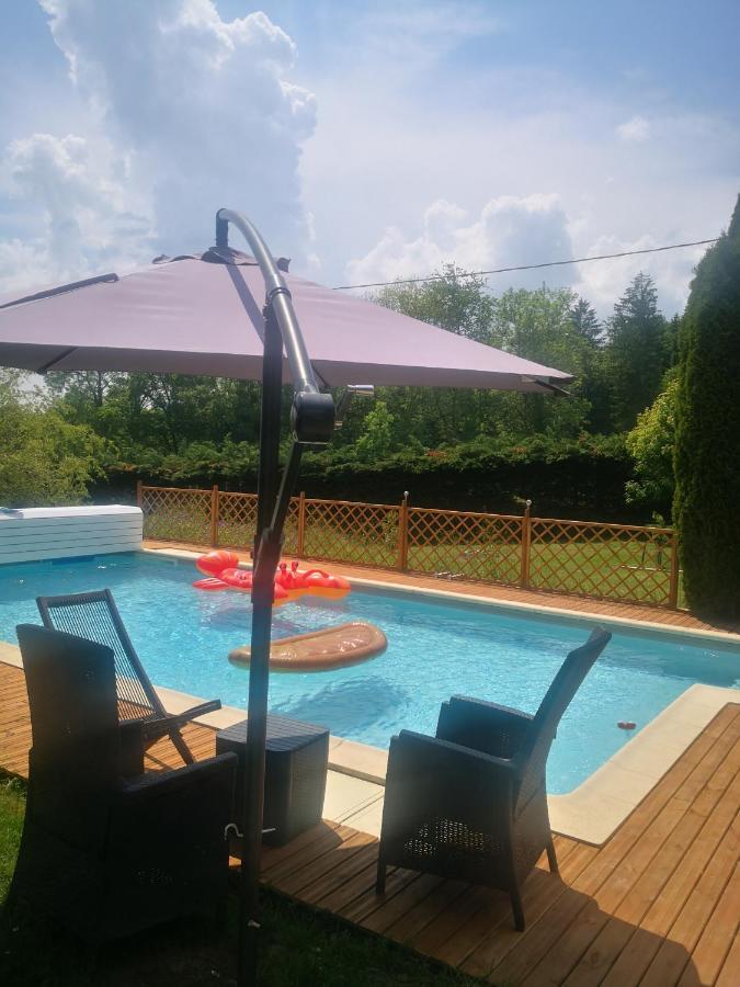L'Oree Des Bornes-Appartement Avec Piscine Évires Kültér fotó